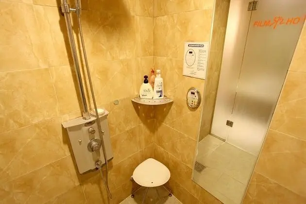 Oda (Special Room C (Netflix Available))