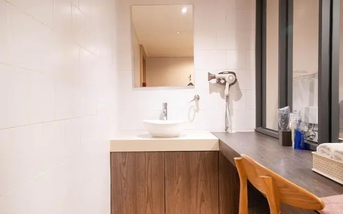 Oda (Game Room (You can watch Netflix 2 PC)