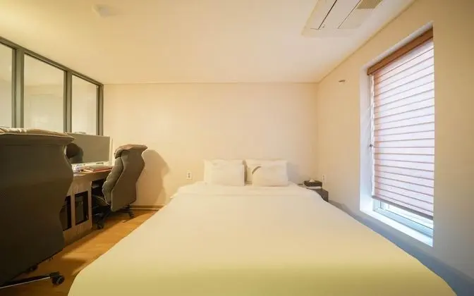 Oda (Game Room (You can watch Netflix 2 PC)