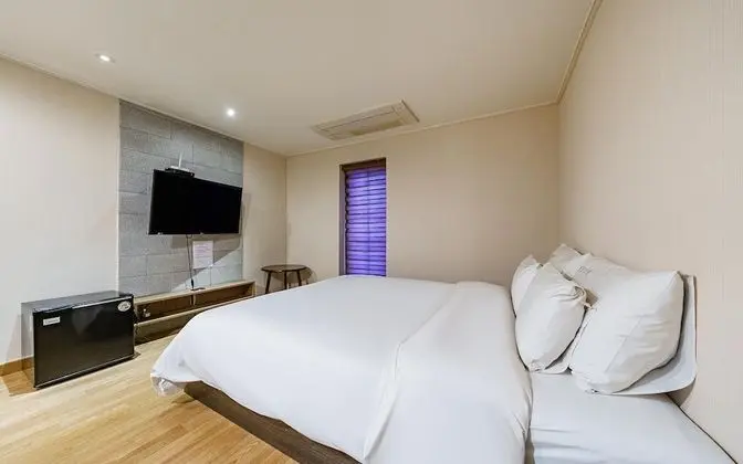 Oda (Standard room (Netflix viewing availa)