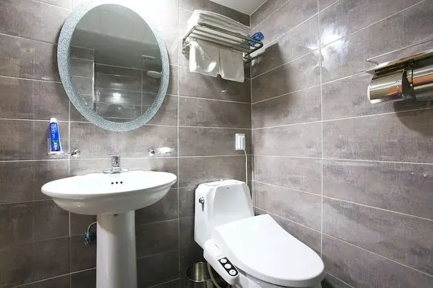 Oda (Mini Room (Walkie Special - No Parkin)