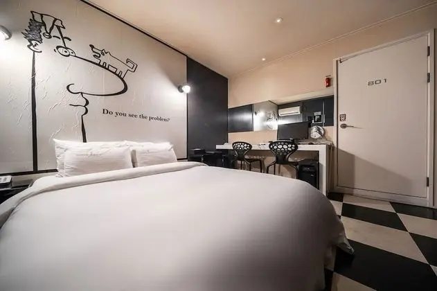 Standard Tek Büyük Yataklı Oda