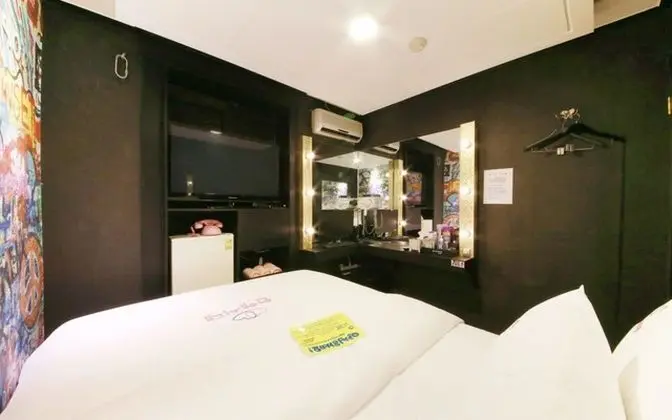 Oda (Dressing room (on-site payment))