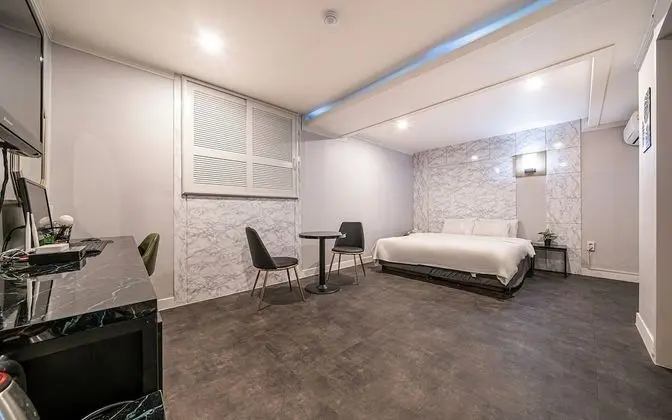 Oda (Suite (20190723 GRAND OPEN))