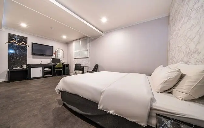 Oda (Suite (20190723 GRAND OPEN))