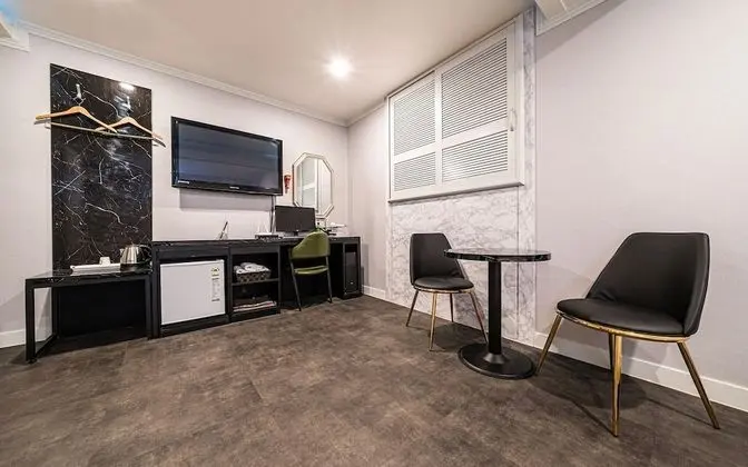 Oda (Suite (20190723 GRAND OPEN))