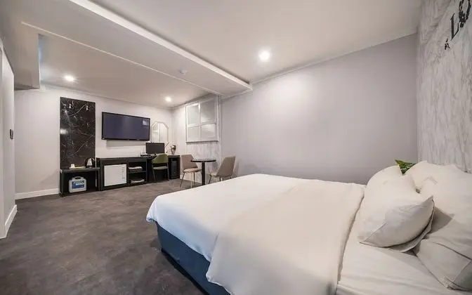 Oda (Suite (20190723 GRAND OPEN))