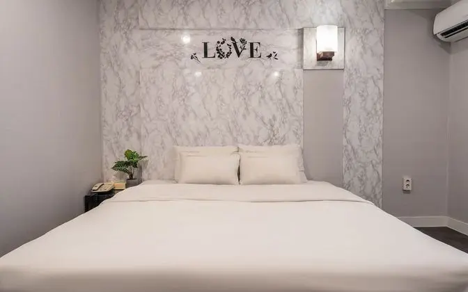 Oda (Suite (20190723 GRAND OPEN))