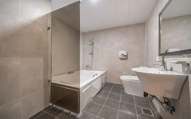 Oda (Suite (20190723 GRAND OPEN))