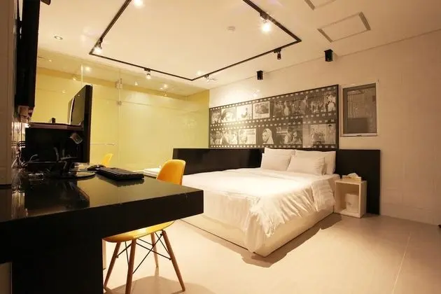 Oda (VIP (Netflix viewing available))