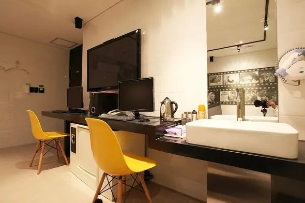 Oda (VIP (Netflix viewing available))