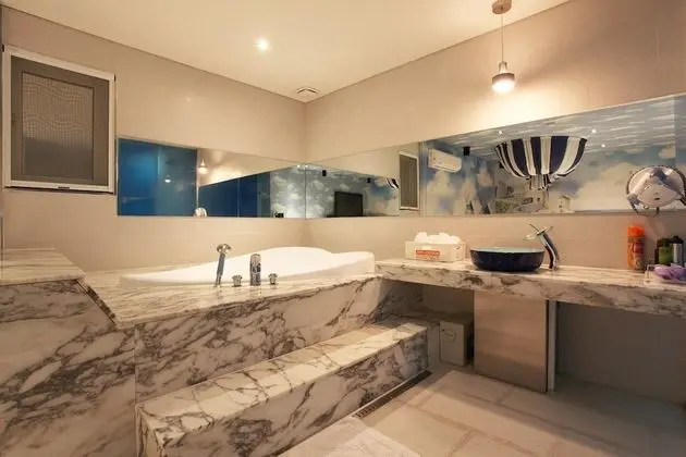 Oda (VIP (Netflix viewing available))