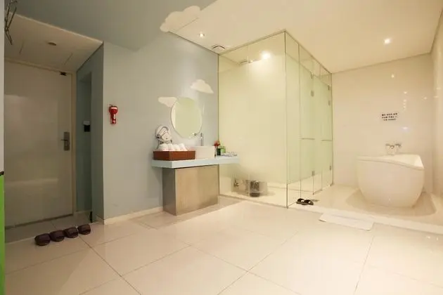 Oda (VIP (Netflix viewing available))