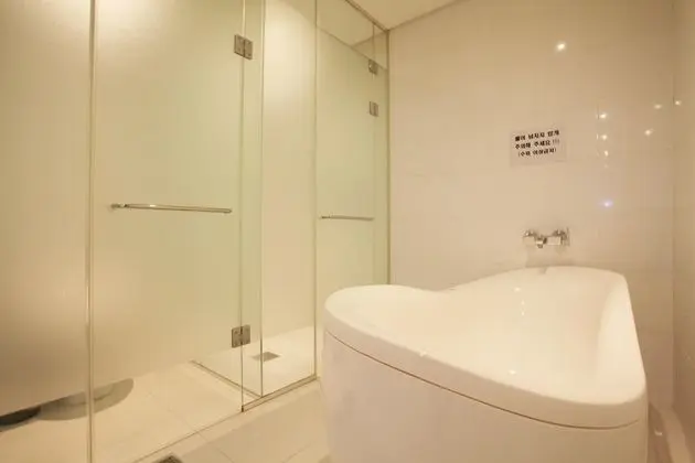 Oda (VIP (Netflix viewing available))