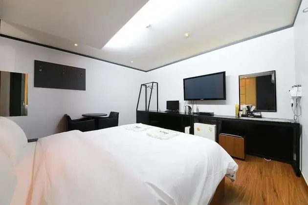 Oda (Standard (Netflix available))