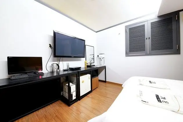 Oda (Standard (Netflix available))