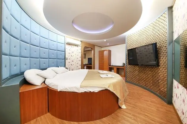 Oda (VIP (Netflix available random allocat)