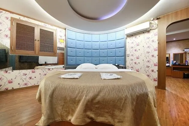 Oda (VIP (Netflix available random allocat)