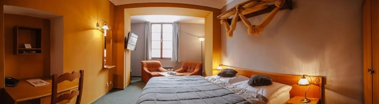 Tek Büyük veya İki Ayrı Yataklı Oda