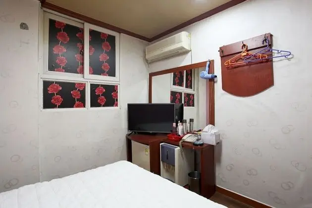 Oda (Standard Room)