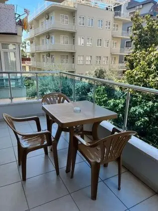 1+1 Apart Daire, Kara veya Havuz Manzaralı, Mutfaklı