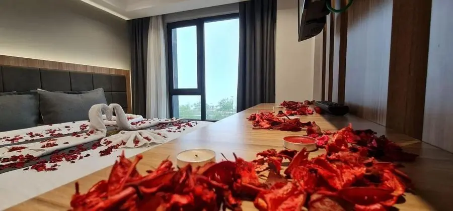 Deluxe Suit 1+1 Oda,deniz Manzaralı,balkonsuz