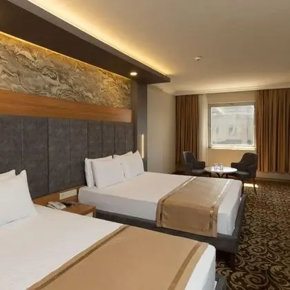 Standart Oda, Şehir Manzaralı