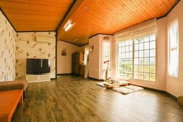 Oda (Outbuildings (unshared House))