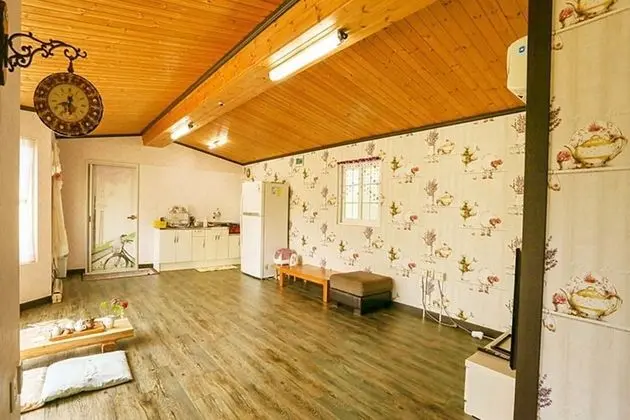 Oda (Outbuildings (unshared House))