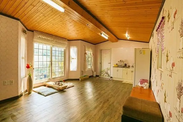 Oda (Outbuildings (unshared House))