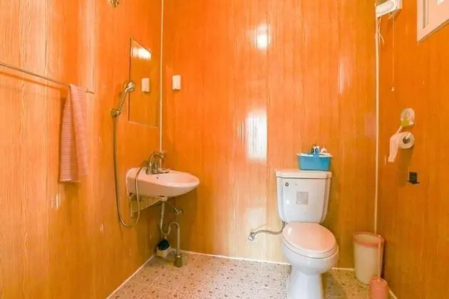 Oda (Outbuildings (unshared House))