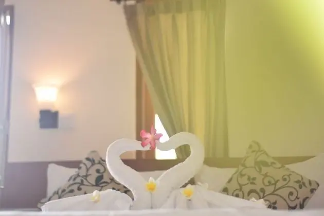 Family Tek Büyük Yataklı Oda