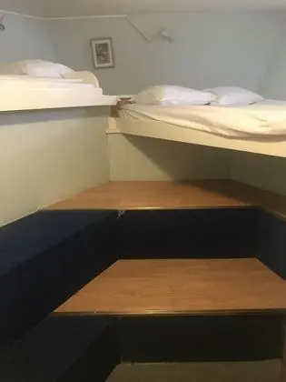 Basic Üç Kişilik Oda, Ortak Banyo