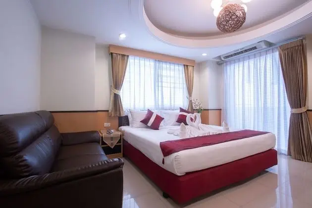 Grand Deluxe Room