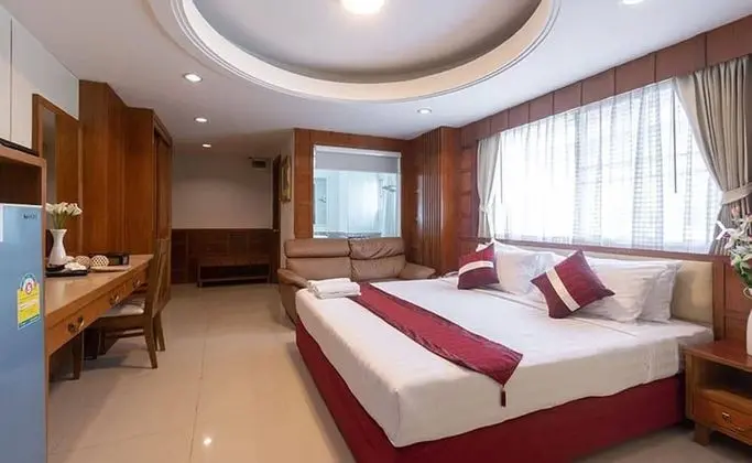 Grand Deluxe Room