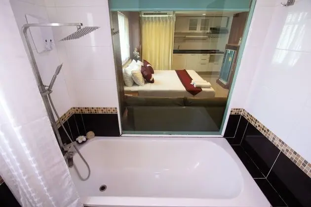 Grand Deluxe Room
