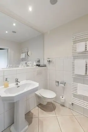 Comfort Tek Büyük Yataklı Oda