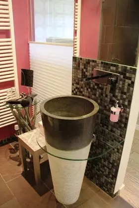 Design Tek Büyük Yataklı Oda