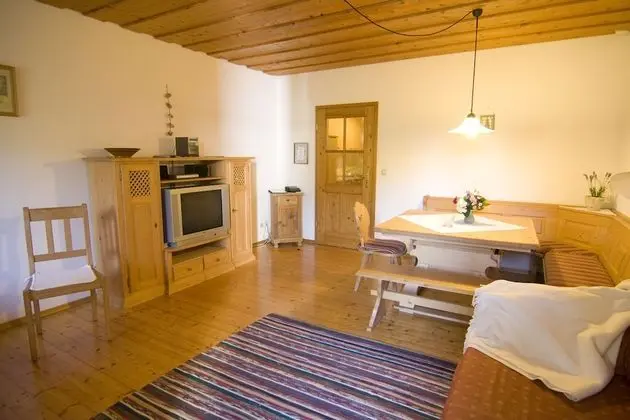 Apart Daire, 2 Yatak Odası, Balkon, Bahçeli