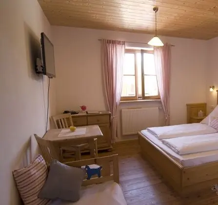 Tek Büyük Yataklı Oda