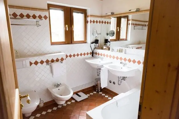 Süit, Göl Manzaralı