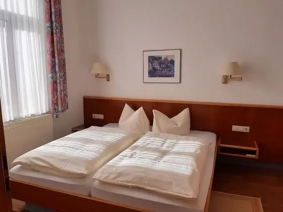 Tek Büyük veya İki Ayrı Yataklı Oda