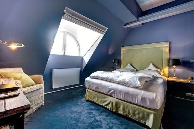 Classic Tek Büyük Yataklı Oda