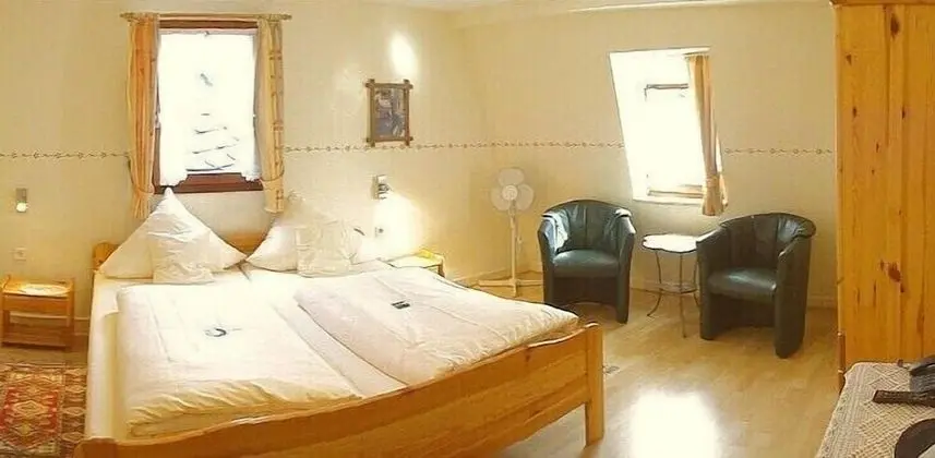 Tek Büyük Yataklı Oda