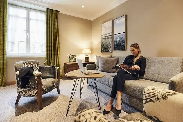 Süit, 1 En Büyük (King) Boy Yatak, Özel Banyo