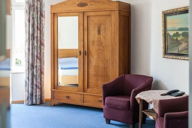 Tek Büyük Yataklı Oda