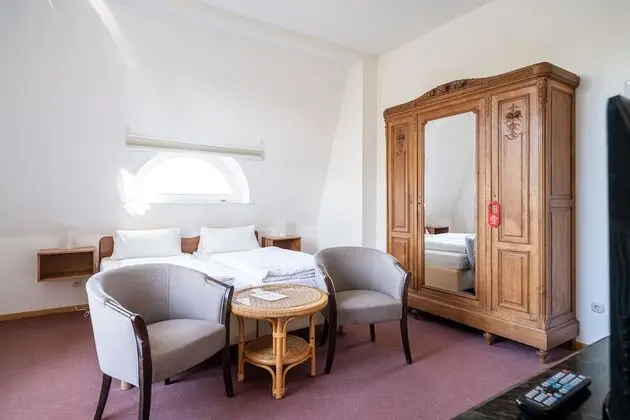 Tek Büyük Yataklı Oda