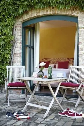 Büyük Yataklı Tek Kişilik Oda