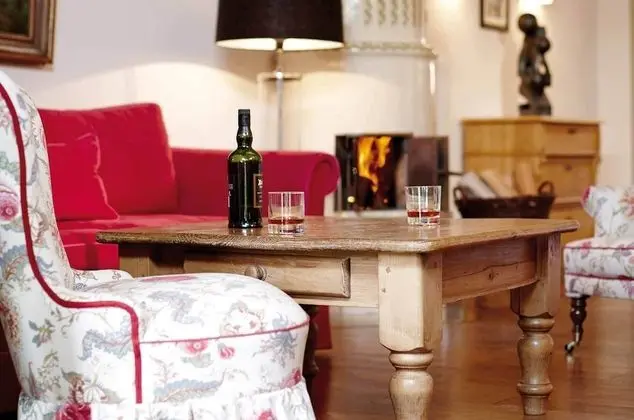 Büyük Yataklı Tek Kişilik Oda