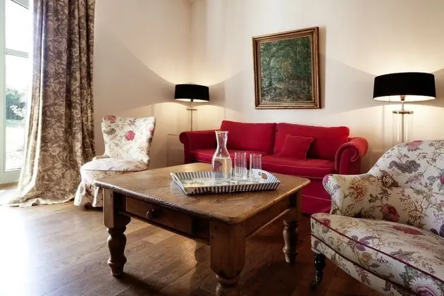 Büyük Yataklı Tek Kişilik Oda